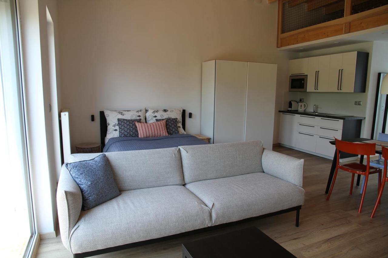 Apartmany Hluboka Nad Vltavou S Vyhledem Na Zamek Εξωτερικό φωτογραφία