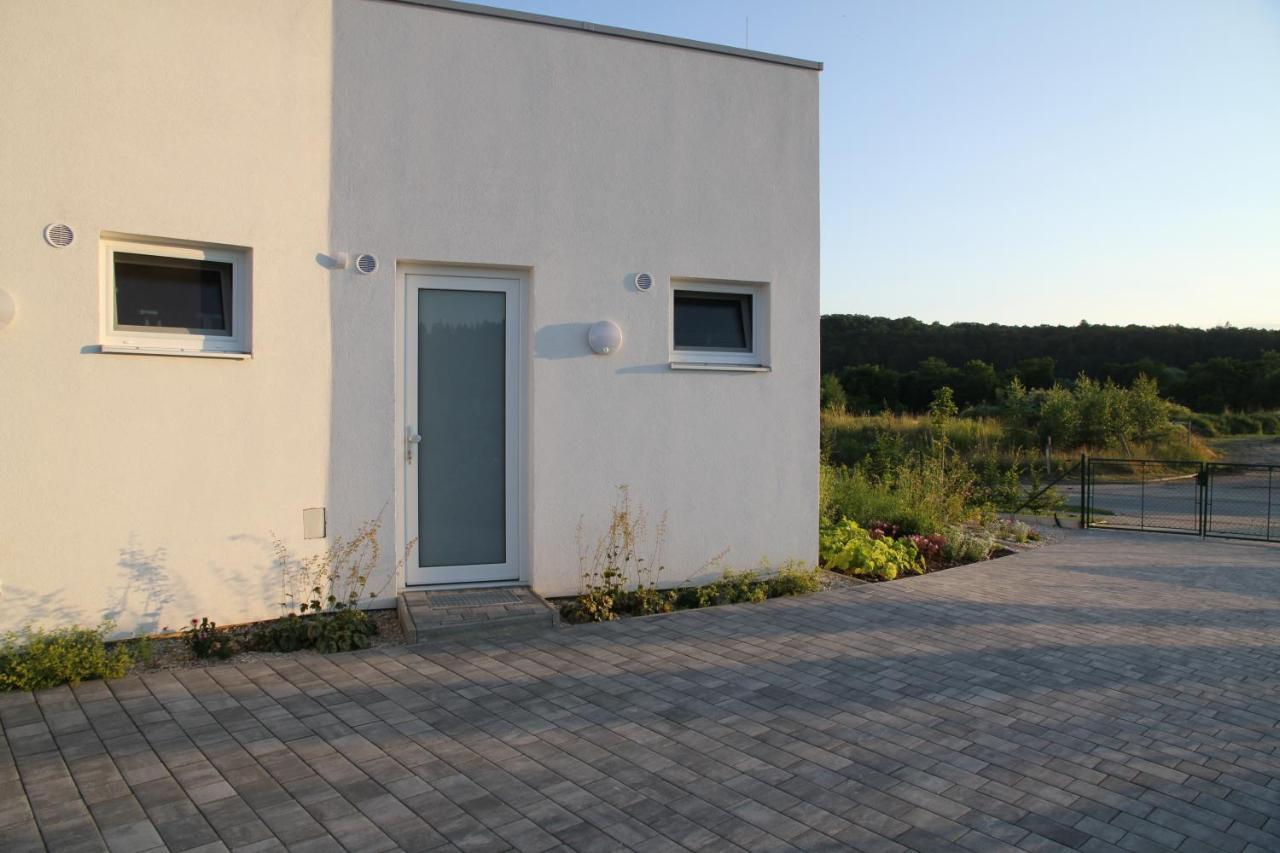 Apartmany Hluboka Nad Vltavou S Vyhledem Na Zamek Εξωτερικό φωτογραφία