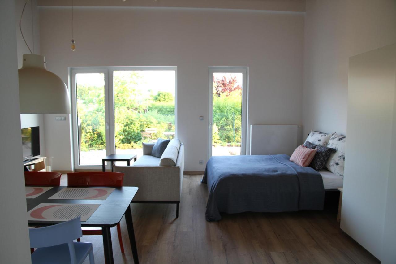 Apartmany Hluboka Nad Vltavou S Vyhledem Na Zamek Εξωτερικό φωτογραφία